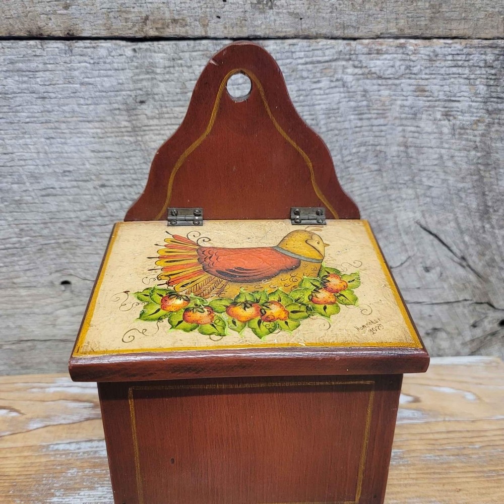 Vinage Hen and Strawberries Wooden Kitchen Salt Box